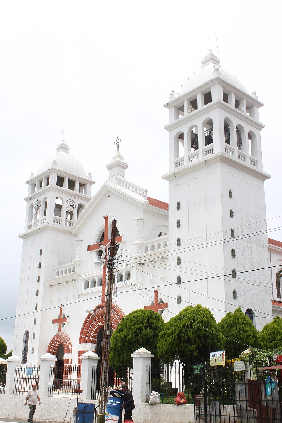 Juayúa church on the Ruta de las Flores